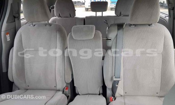 Buy Import Toyota Sienna White Car in Import - Dubai in Eua Buy Import Toyota Sienna White Car in Import - Dubai in Eua