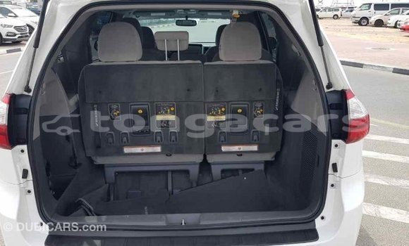 Buy Import Toyota Sienna White Car in Import - Dubai in Eua Buy Import Toyota Sienna White Car in Import - Dubai in Eua