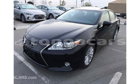 Acheter Import Voiture Lexus ES Noir à Import - Dubai, Eua Acheter Import Voiture Lexus ES Noir à Import - Dubai, Eua