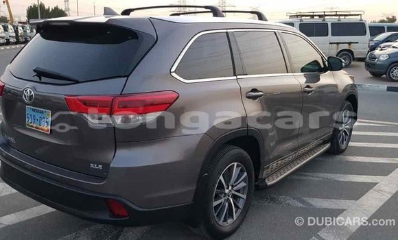 Acheter Import Voiture Toyota Highlander Autre à Import - Dubai, Eua Acheter Import Voiture Toyota Highlander Autre à Import - Dubai, Eua