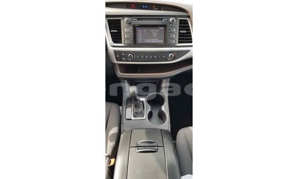 Buy Import Toyota Highlander Brown Car in Import - Dubai in Eua Buy Import Toyota Highlander Brown Car in Import - Dubai in Eua