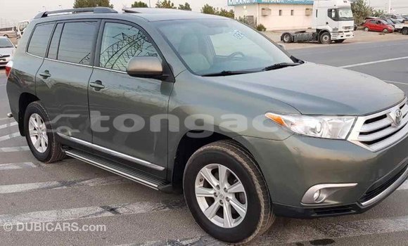 Buy Import Toyota Highlander Green Car in Import - Dubai in Eua Buy Import Toyota Highlander Green Car in Import - Dubai in Eua
