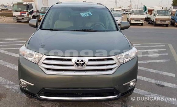 Buy Import Toyota Highlander Green Car in Import - Dubai in Eua Buy Import Toyota Highlander Green Car in Import - Dubai in Eua