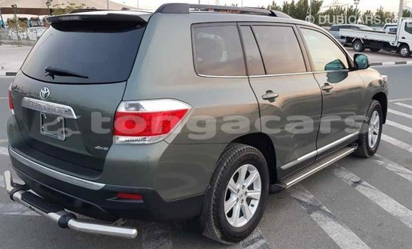 Buy Import Toyota Highlander Green Car in Import - Dubai in Eua Buy Import Toyota Highlander Green Car in Import - Dubai in Eua
