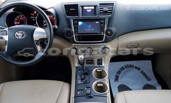 Buy Import Toyota Highlander Green Car in Import - Dubai in Eua Buy Import Toyota Highlander Green Car in Import - Dubai in Eua