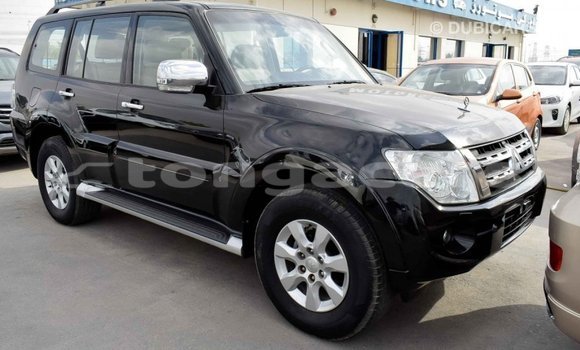 Acheter Import Voiture Mitsubishi Pajero Noir à Import - Dubai, Eua Acheter Import Voiture Mitsubishi Pajero Noir à Import - Dubai, Eua