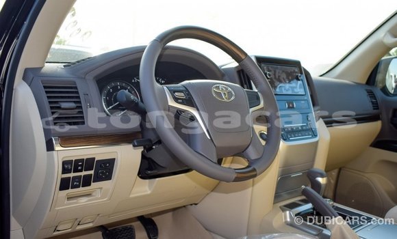 Acheter Import Voiture Toyota Land Cruiser Noir à Import - Dubai, Eua Acheter Import Voiture Toyota Land Cruiser Noir à Import - Dubai, Eua