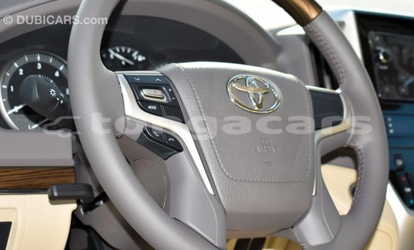 Acheter Import Voiture Toyota Land Cruiser Noir à Import - Dubai, Eua Acheter Import Voiture Toyota Land Cruiser Noir à Import - Dubai, Eua
