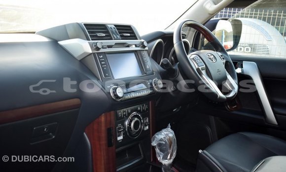 Acheter Import Voiture Toyota Prado Autre à Import - Dubai, Eua Acheter Import Voiture Toyota Prado Autre à Import - Dubai, Eua