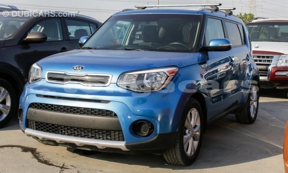 Acheter Import Voiture Kia Soul Bleu à Import - Dubai, Eua Acheter Import Voiture Kia Soul Bleu à Import - Dubai, Eua