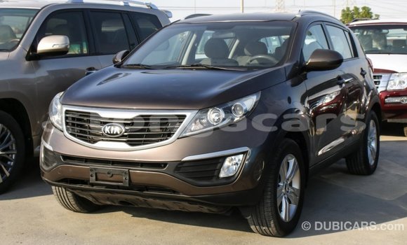 Acheter Import Voiture Kia Sportage Marron à Import - Dubai, Eua Acheter Import Voiture Kia Sportage Marron à Import - Dubai, Eua