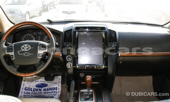 Acheter Import Voiture Toyota Land Cruiser Autre à Import - Dubai, Eua Acheter Import Voiture Toyota Land Cruiser Autre à Import - Dubai, Eua