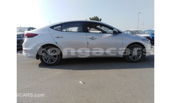 Acheter Import Voiture Hyundai Elantra Autre à Import - Dubai, Eua Acheter Import Voiture Hyundai Elantra Autre à Import - Dubai, Eua