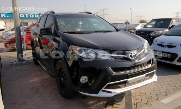 Acheter Import Voiture Toyota RAV4 Noir à Import - Dubai, Eua Acheter Import Voiture Toyota RAV4 Noir à Import - Dubai, Eua