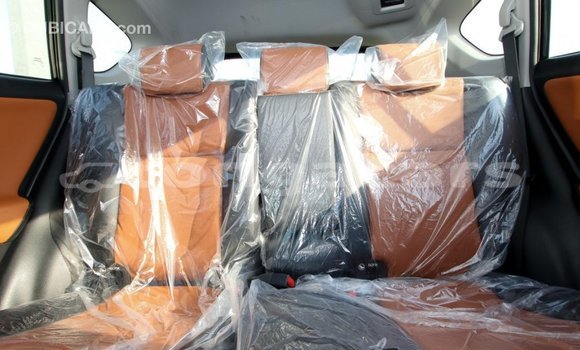 Acheter Import Voiture Toyota RAV4 Noir à Import - Dubai, Eua Acheter Import Voiture Toyota RAV4 Noir à Import - Dubai, Eua