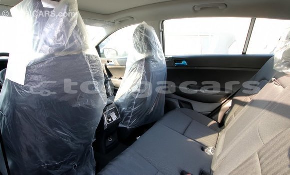 Acheter Import Voiture Kia Sportage Blanc à Import - Dubai, Eua Acheter Import Voiture Kia Sportage Blanc à Import - Dubai, Eua