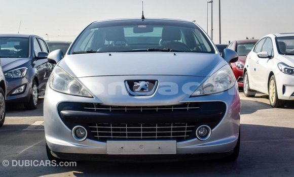 Acheter Import Voiture Peugeot 207 Autre à Import - Dubai, Eua