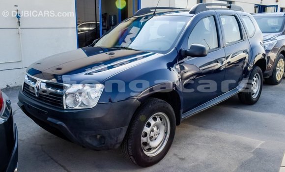 Acheter Import Voiture Renault Duster Bleu à Import - Dubai, Eua Acheter Import Voiture Renault Duster Bleu à Import - Dubai, Eua