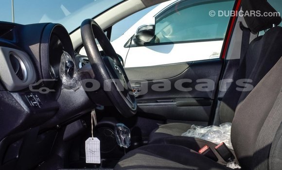 Acheter Import Voiture Toyota Yaris Rouge à Import - Dubai, Eua Acheter Import Voiture Toyota Yaris Rouge à Import - Dubai, Eua