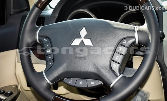 Acheter Import Voiture Mitsubishi Pajero Autre à Import - Dubai, Eua Acheter Import Voiture Mitsubishi Pajero Autre à Import - Dubai, Eua