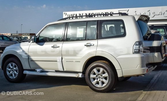Buy Import Mitsubishi Pajero White Car in Import - Dubai in Eua Buy Import Mitsubishi Pajero White Car in Import - Dubai in Eua