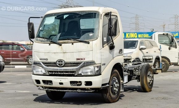 Acheter Import Utilitaire Hino 300 Series Blanc à Import - Dubai, Eua Acheter Import Utilitaire Hino 300 Series Blanc à Import - Dubai, Eua