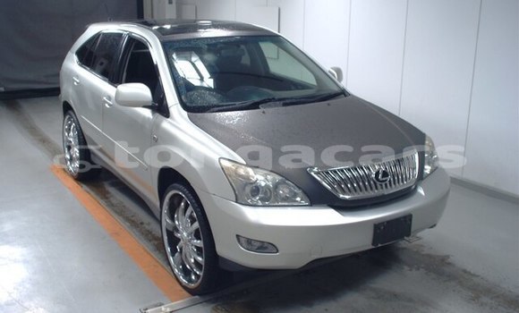 Acheter Occasion Voiture Toyota Harrier Gris à Nuku'alofa, Tongatapu Acheter Occasion Voiture Toyota Harrier Gris à Nuku'alofa, Tongatapu