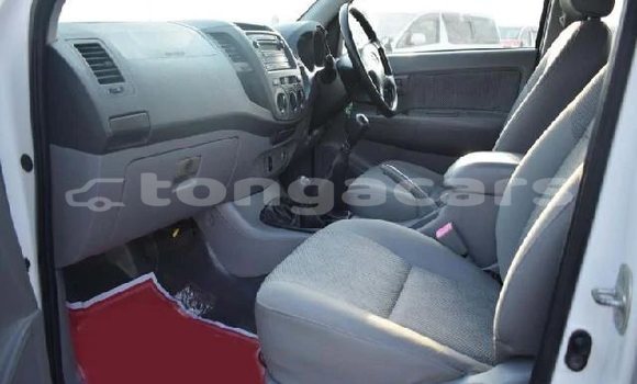Acheter Occasion Voiture Toyota Hilux Blanc à Nuku'alofa, Tongatapu Acheter Occasion Voiture Toyota Hilux Blanc à Nuku'alofa, Tongatapu