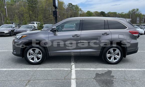 Acheter Occasion Voiture Toyota Highlander Autre à Mu'a, Tongatapu Acheter Occasion Voiture Toyota Highlander Autre à Mu'a, Tongatapu