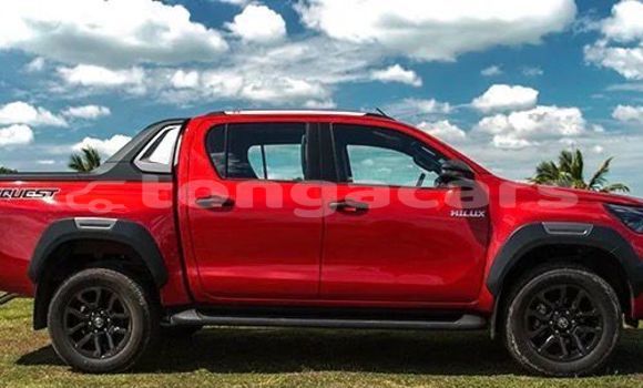Buy Used Toyota Hilux White Car in Fotua in Ha'apai Buy Used Toyota Hilux White Car in Fotua in Ha'apai