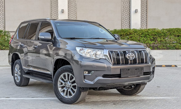 Acheter Occasion Voiture Toyota Land Cruiser Prado Blanc à Fua'amotu, Tongatapu Acheter Occasion Voiture Toyota Land Cruiser Prado Blanc à Fua'amotu, Tongatapu