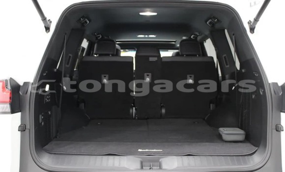 Buy Used Lexus LX White Car in Tofua in Ha'apai Buy Used Lexus LX White Car in Tofua in Ha'apai
