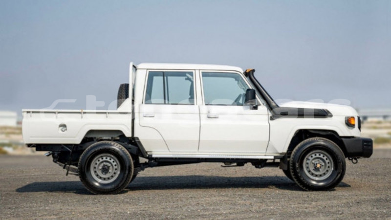 Big with watermark toyota land cruiser tongatapu nuku alofa 777