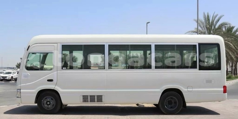 Big with watermark toyota coaster tongatapu nuku alofa 780