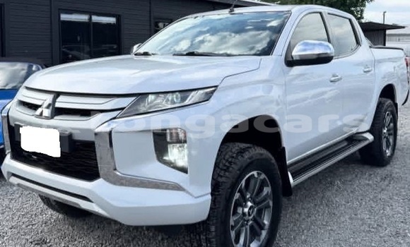 Acheter Occasion Voiture Mitsubishi L200 Blanc à Nuku'alofa, Tongatapu Acheter Occasion Voiture Mitsubishi L200 Blanc à Nuku'alofa, Tongatapu