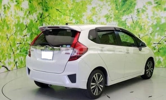 Acheter Occasion Voiture Honda Fit Blanc à Nuku'alofa, Tongatapu Acheter Occasion Voiture Honda Fit Blanc à Nuku'alofa, Tongatapu