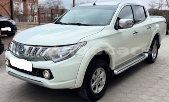 Buy Used Mitsubishi L200 White Car in Nuku'alofa in Tongatapu Buy Used Mitsubishi L200 White Car in Nuku'alofa in Tongatapu