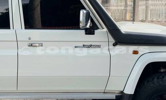Buy Used Toyota Land Cruiser White Car in Nuku'alofa in Tongatapu Buy Used Toyota Land Cruiser White Car in Nuku'alofa in Tongatapu