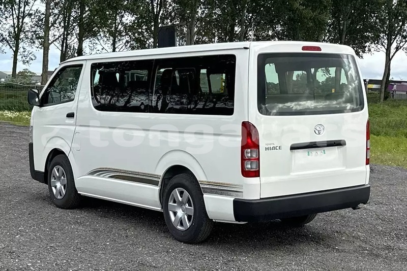 Big with watermark toyota hiace eua import dubai 823