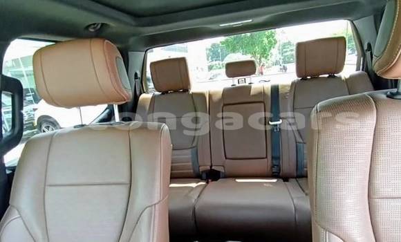 Buy Used Toyota Tundra White Car in Nuku'alofa in Tongatapu Buy Used Toyota Tundra White Car in Nuku'alofa in Tongatapu