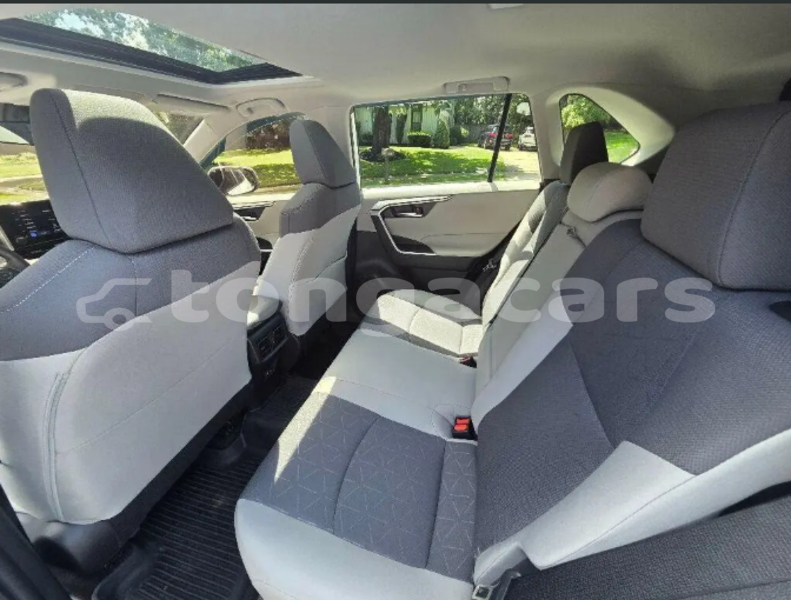 Big with watermark toyota rav4 niuas hihifo 828