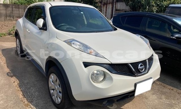 Buy Used Nissan Juke White Car in Haveloloto in Tongatapu