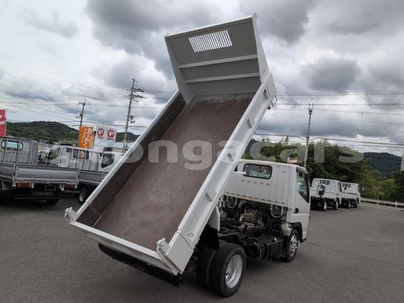 Big with watermark mitsubishi van tongatapu nuku alofa 852