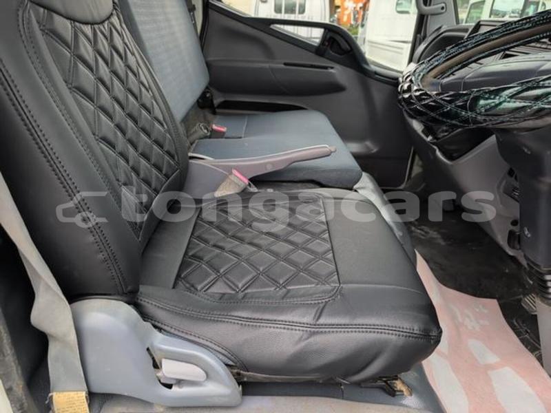 Big with watermark mitsubishi van tongatapu nuku alofa 852