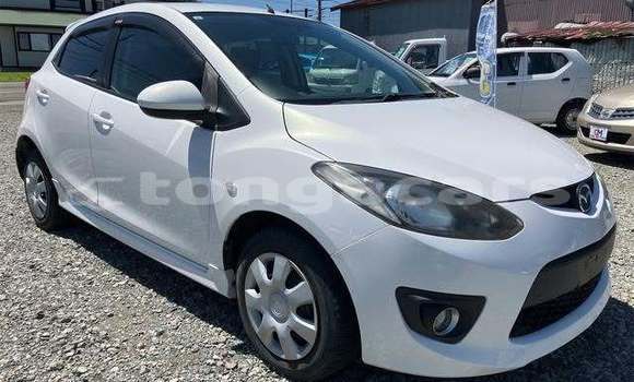 Buy Used Mazda Demio White Car in Nuku'alofa in Tongatapu