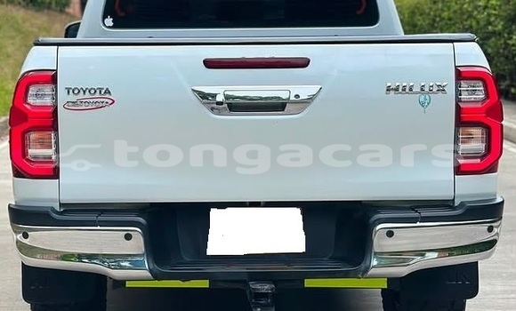 Buy Used Toyota Hilux White Car in Nuku'alofa in Tongatapu Buy Used Toyota Hilux White Car in Nuku'alofa in Tongatapu