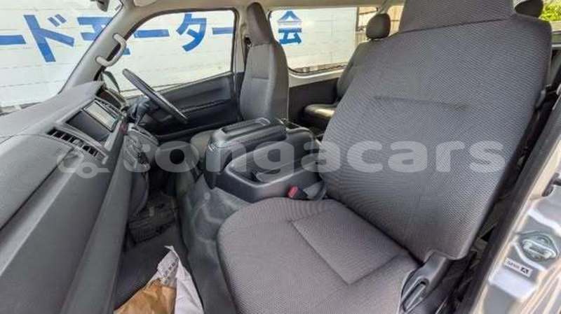 Big with watermark toyota hiace tongatapu nuku alofa 869