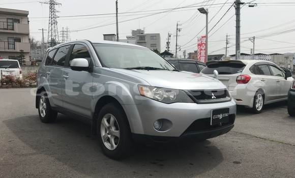 Buy Used Mitsubishi Outlander Silver Car in Fotua in Ha'apai Buy Used Mitsubishi Outlander Silver Car in Fotua in Ha'apai