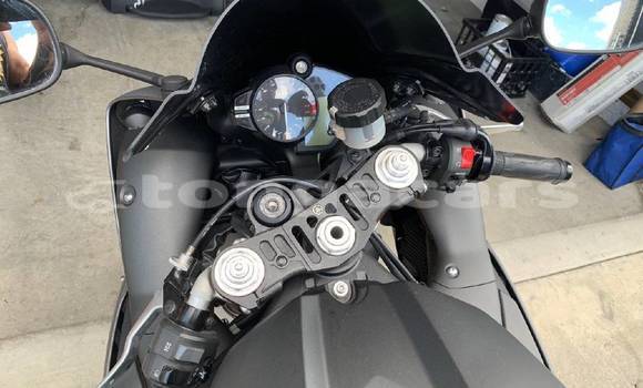 Acheter Occasion Moto Yamaha R1 Beige à Liahona, Tongatapu Acheter Occasion Moto Yamaha R1 Beige à Liahona, Tongatapu