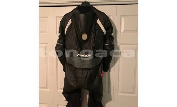 Acheter Occasion Moto Yamaha R1 Beige à Liahona, Tongatapu Acheter Occasion Moto Yamaha R1 Beige à Liahona, Tongatapu